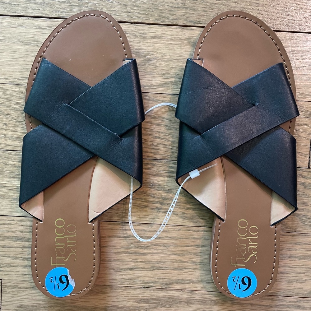 FRANCO SARTO “Madelia” Black Criss-Cross Flat Leather Sliders Sandals / Sz 6.5